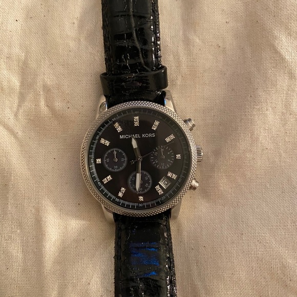 Michael Kors Accessories - Michael Kors- leather watch